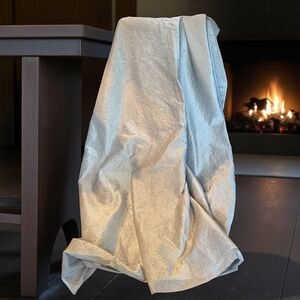 New! TAHARI HOME Velvet Silver Grey Embossed Medallion King Duvet Cover